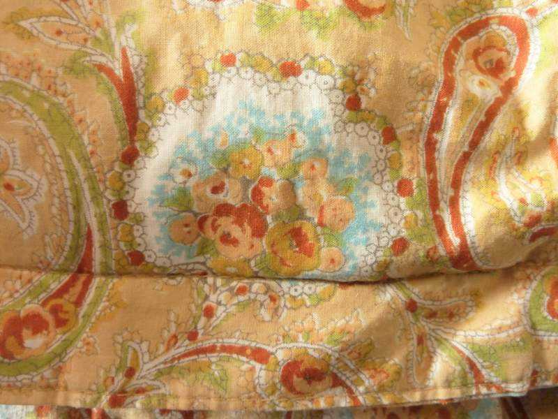 Eiderdown ~ Cotton, Paisley
