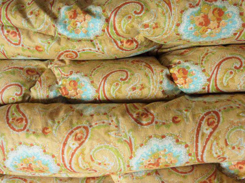 Eiderdown ~ Cotton, Paisley
