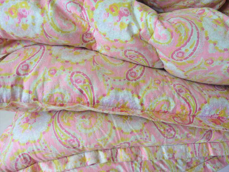 Eiderdown ~ Cotton, Paisley