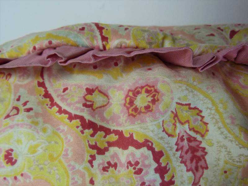 Eiderdown ~ Cotton, Paisley