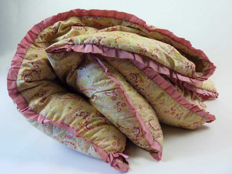 Eiderdown ~ Cotton, Paisley