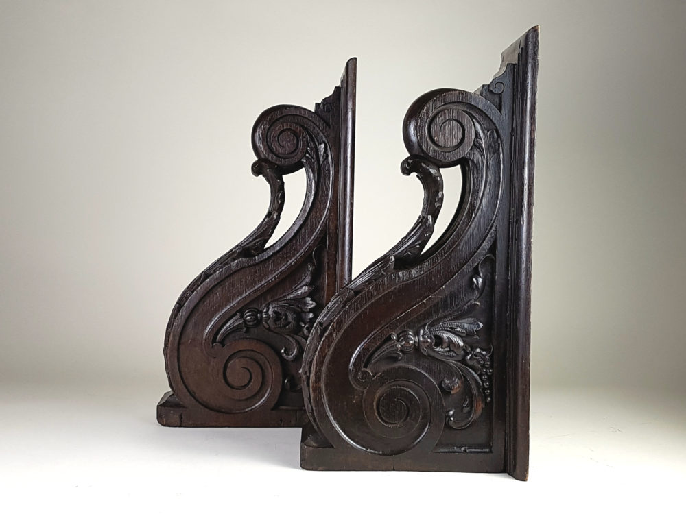 Pair of decorative antique Victorian mahogany carved Corbels
