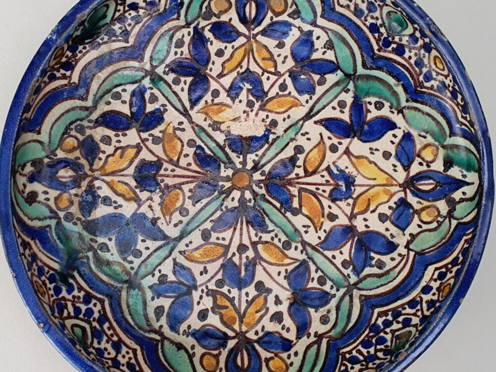 Raised antique ceramic rustic pottery Kubachi Plate