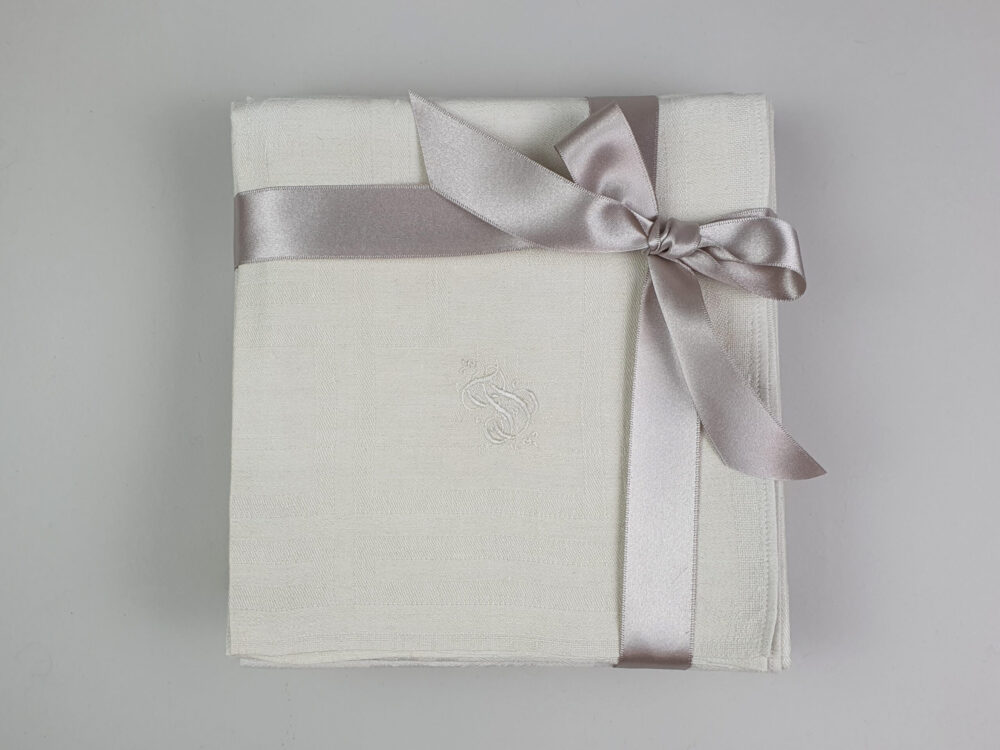 Set of 10 French Napkins or Serviettes with antique embroidery monogrammed Chateau Crest