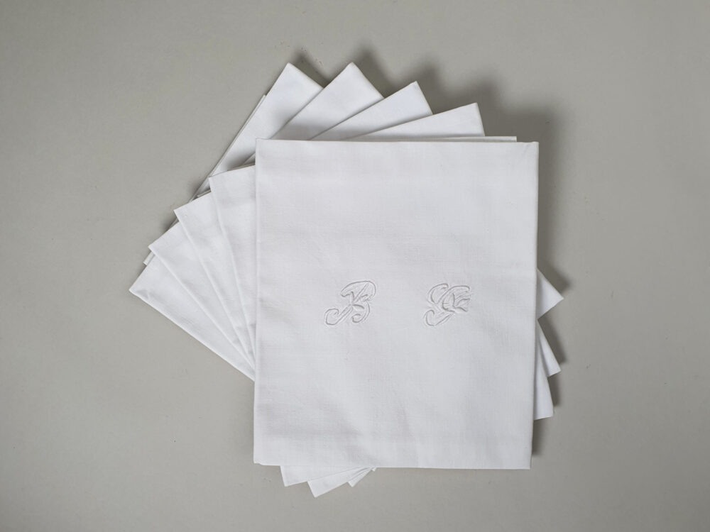 Set of 5 French Napkins or Serviettes with antique embroidery monograms R G