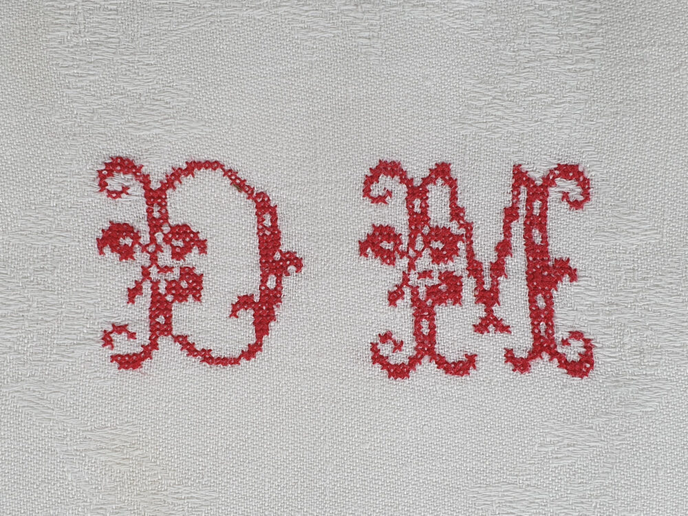 Set of 5 French napkins or Serviettes with red antique embroidery monograms D M
