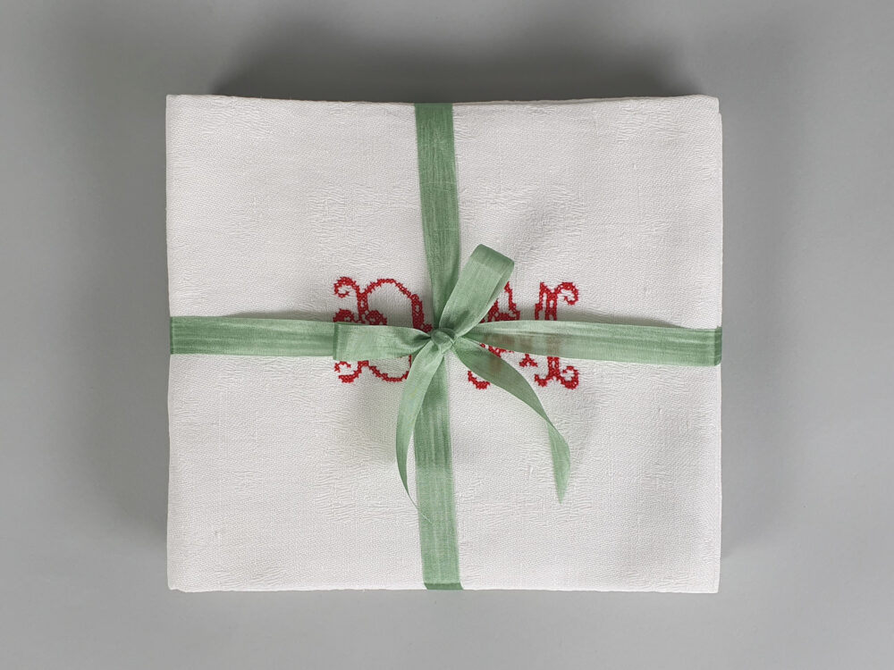 Set of 5 French napkins or Serviettes with red antique embroidery monograms D M