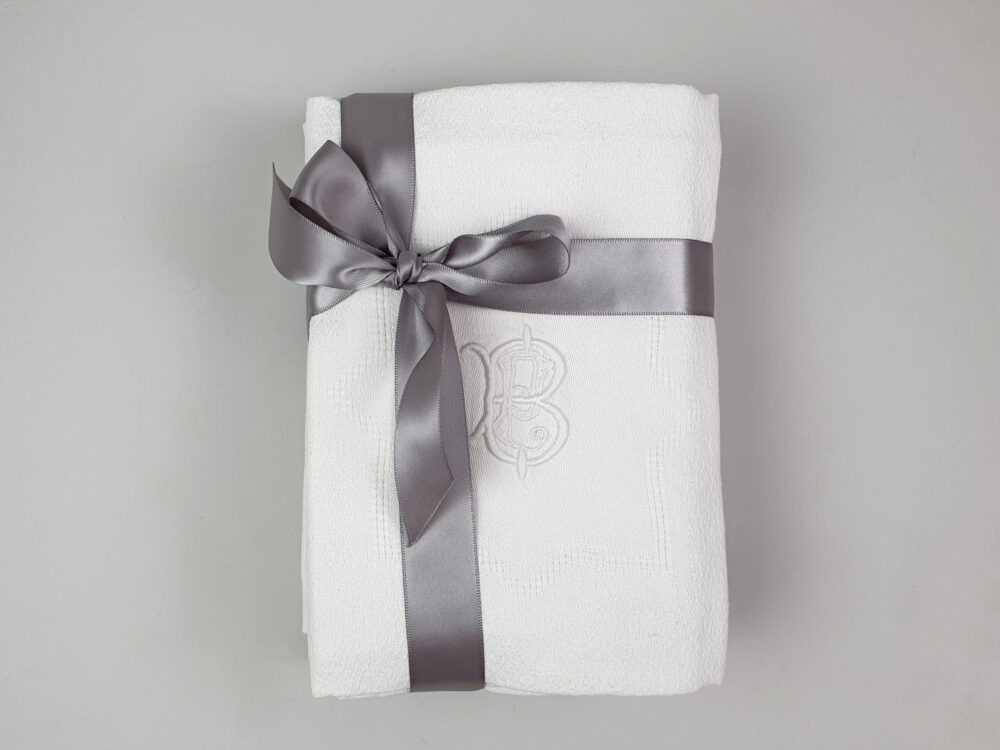 Set of 6 white French Napkins or Serviettes with antique embroidery monogrammed B