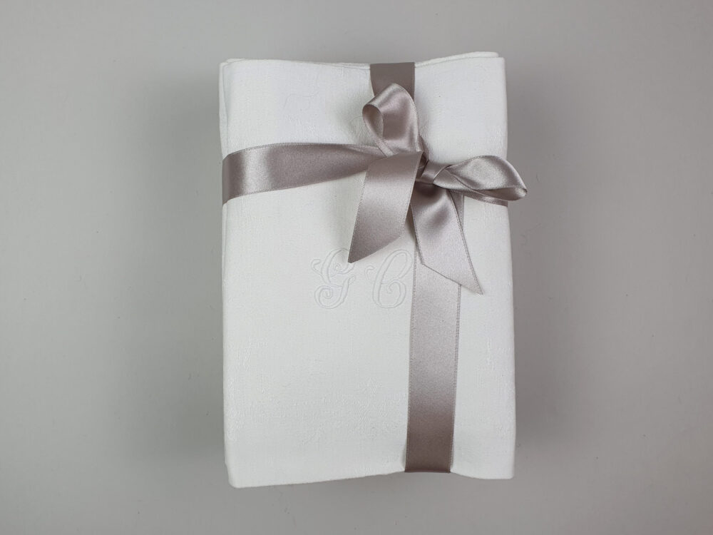 Set of 9 white French Napkins or Serviettes with antique embroidery monogrammed G C