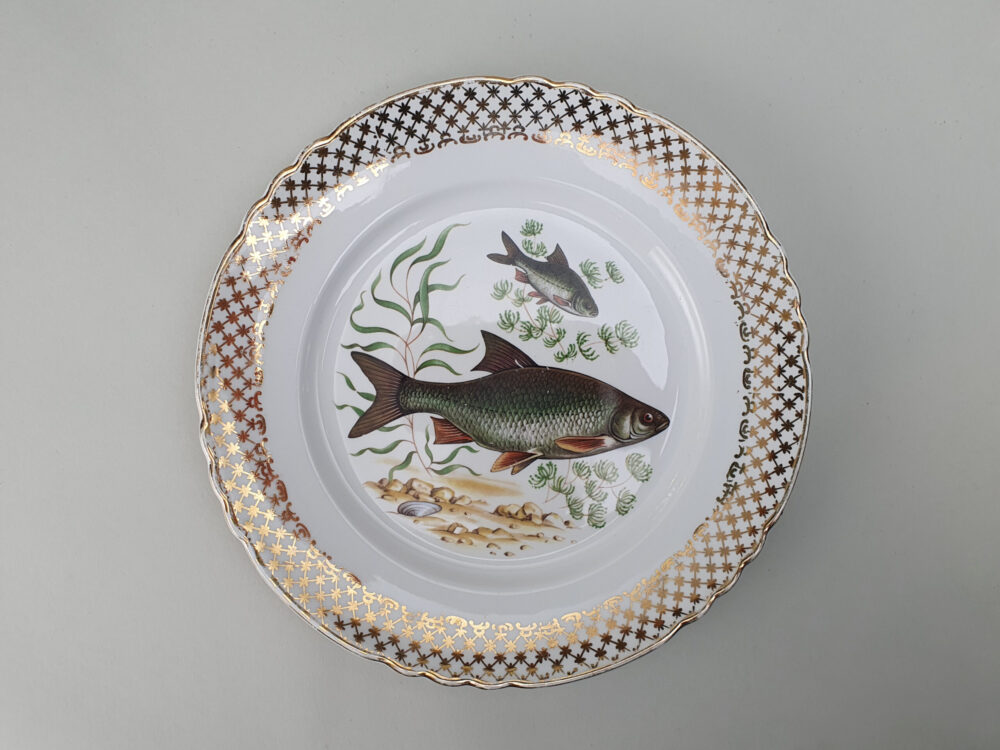 Set of Orchies Moulin des Loups Plates & a Serving Plater decorated with Fish