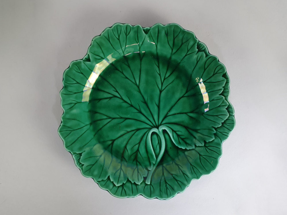 Set of six green majolica 19th century antique Wedgewood cabbage leaf Plates