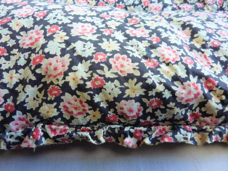 Eiderdown ~ Cotton, Paisley