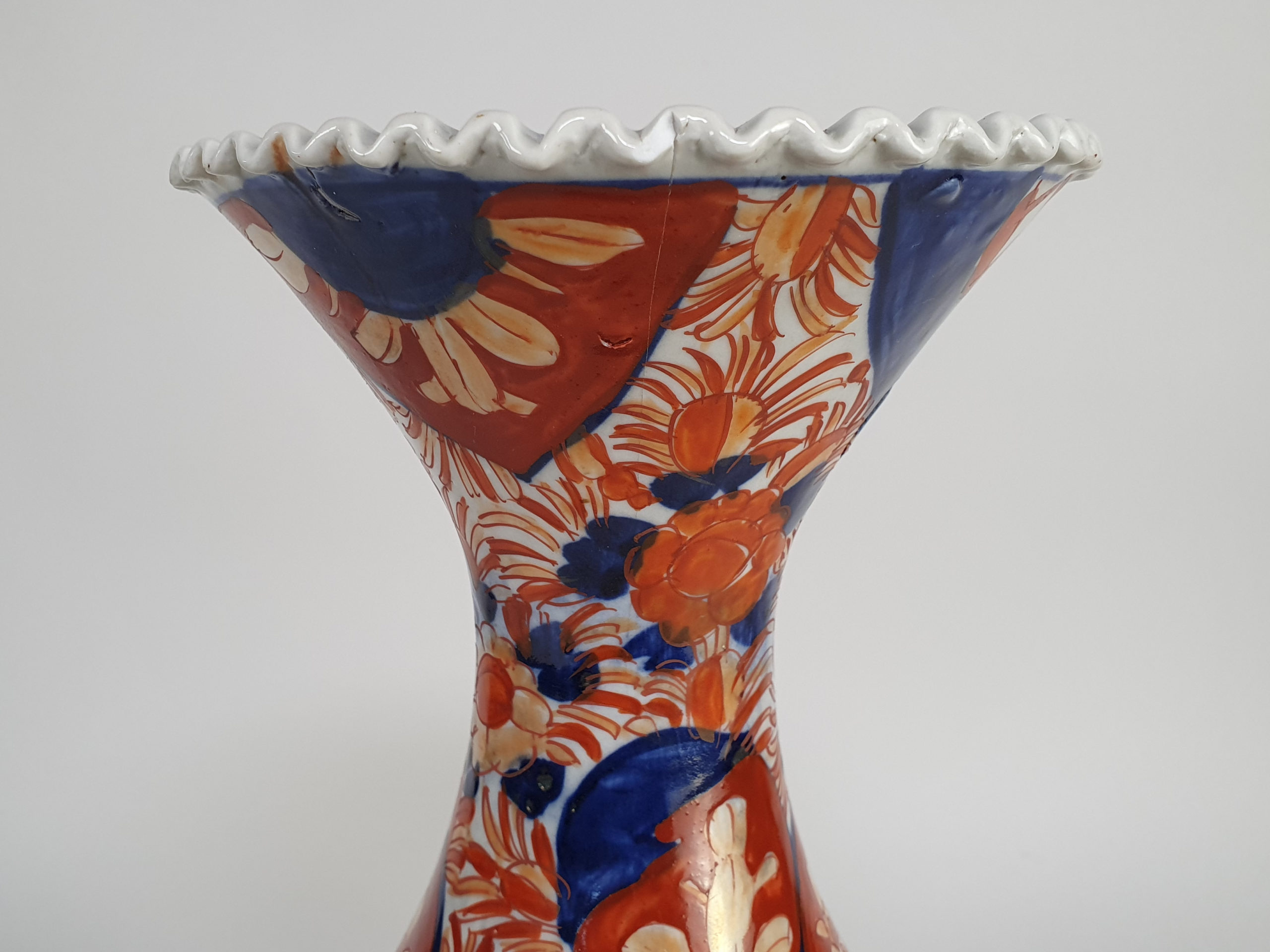 Tall antique 1940s antique Imari Vase with a scalloped rim