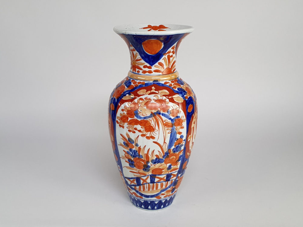 Tall cylindrical 1940s antique Imari Vase