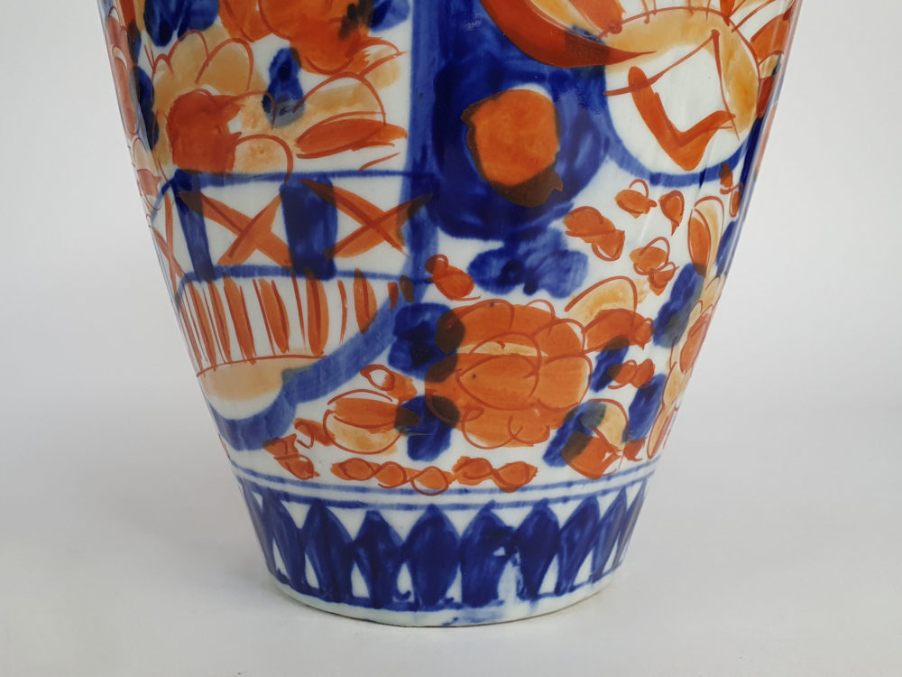 Tall cylindrical 1940s antique Imari Vase