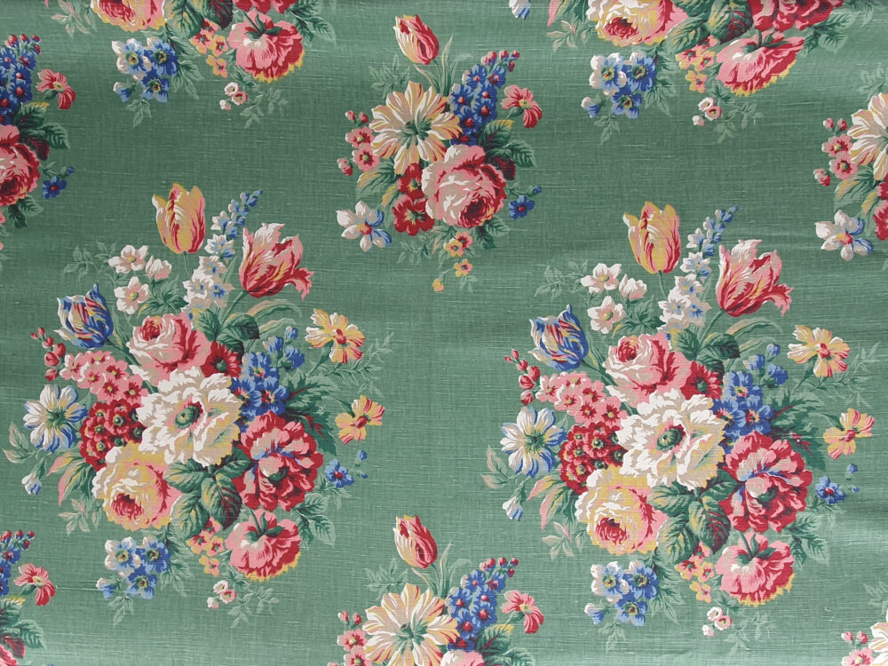 Unused 1950's floral Linen Fabric (2.6 metres)