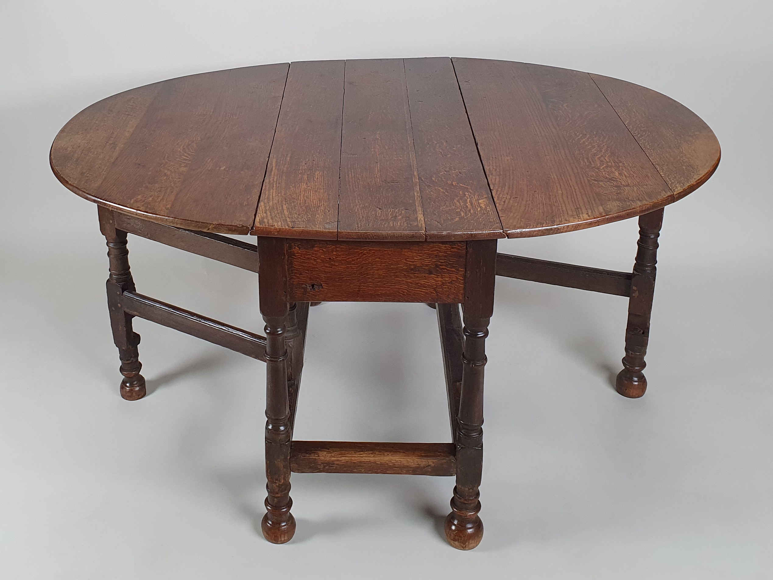 oak gateleg antique Table extended