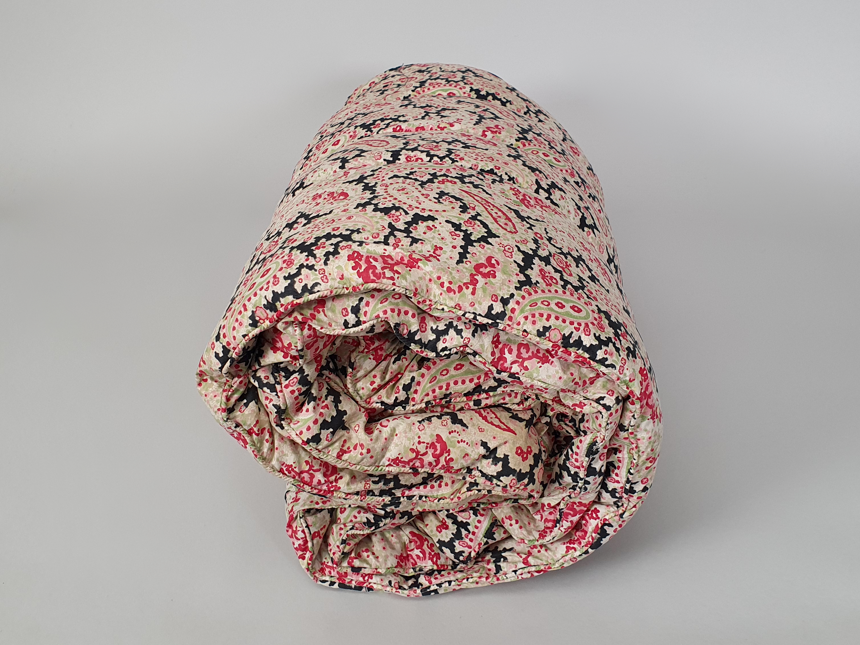paisley eiderdown reverse side
