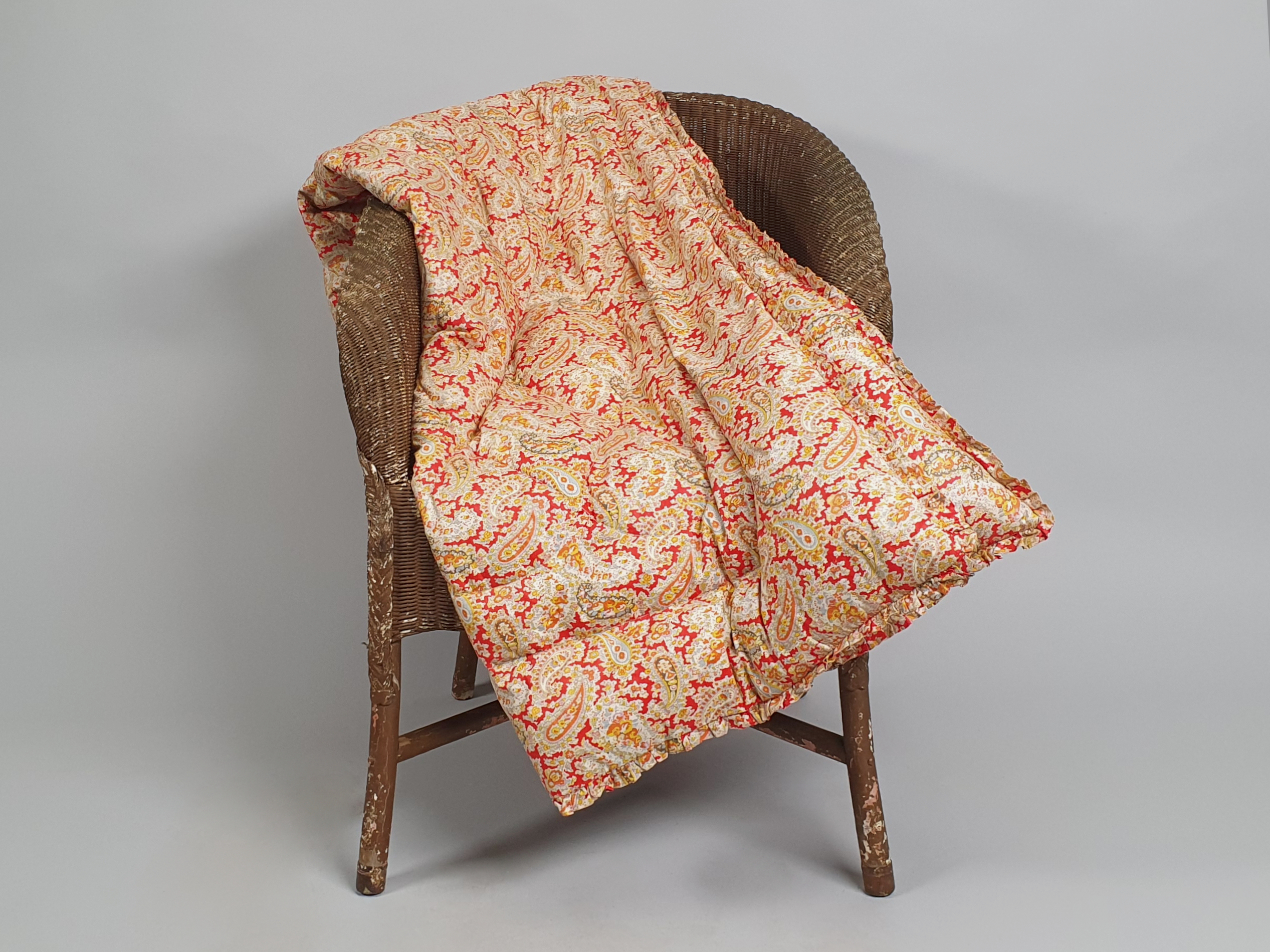 Paisley Eiderdown wide shot