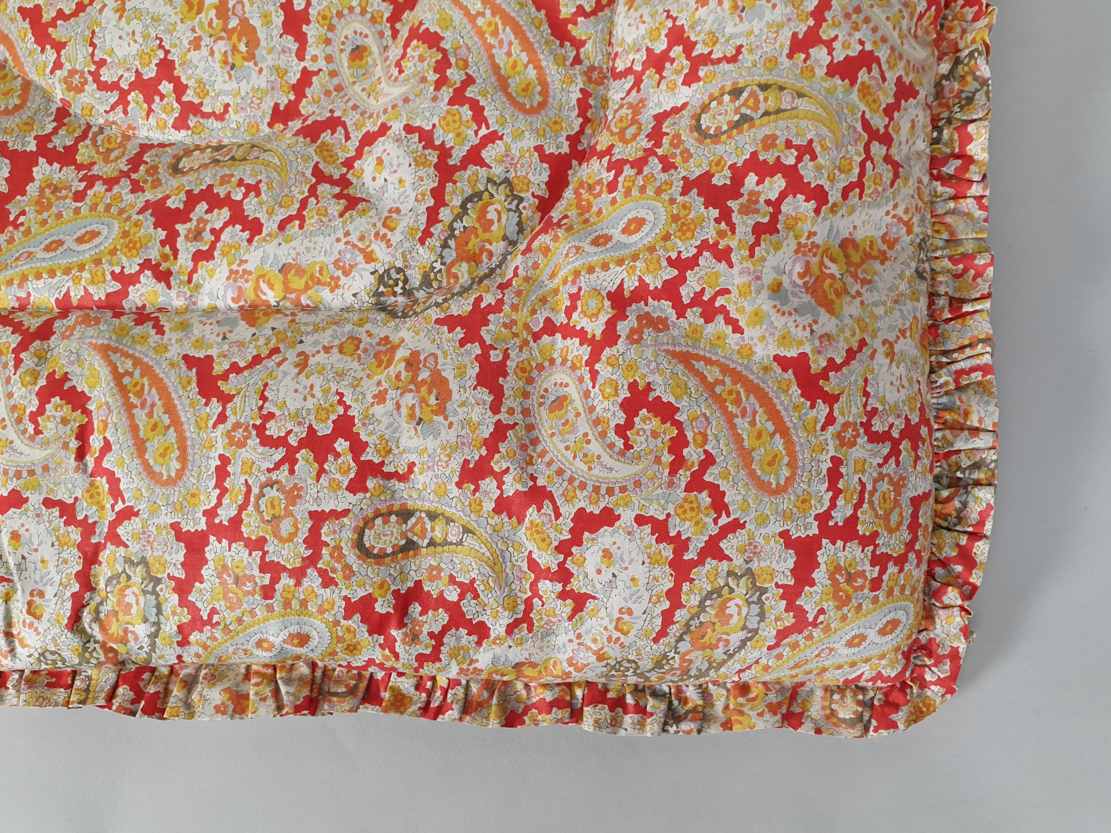 paisley eiderdown corner