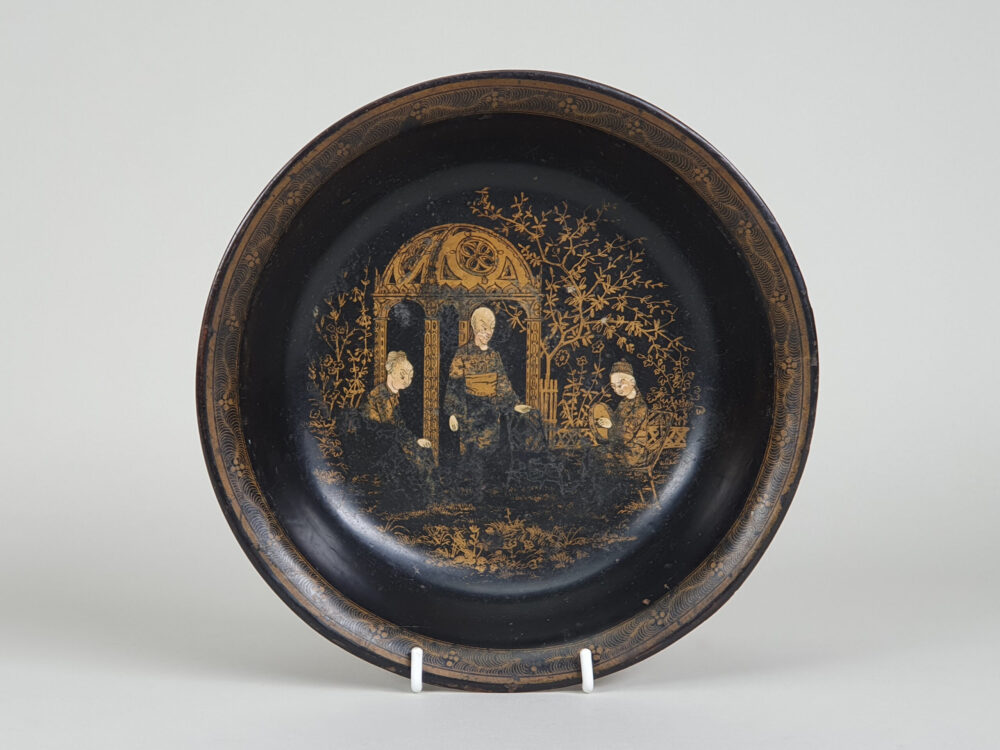 Antique Victorian chinoiserie papier-mâché Bowl