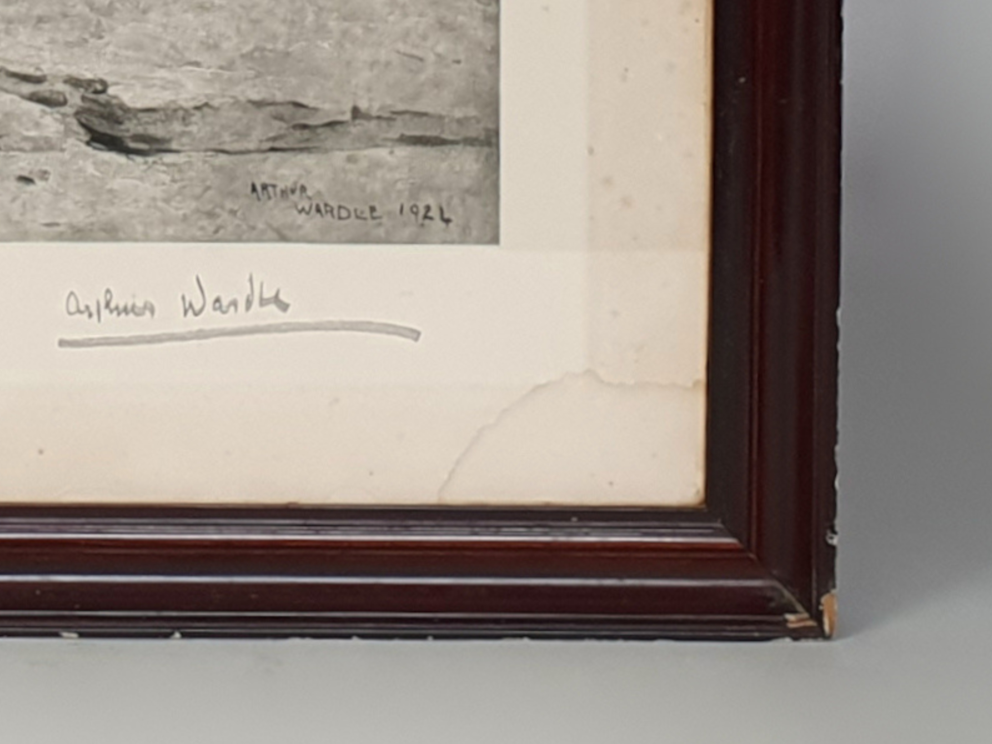 Arthur Wardle signed black and white Bulldogs signature