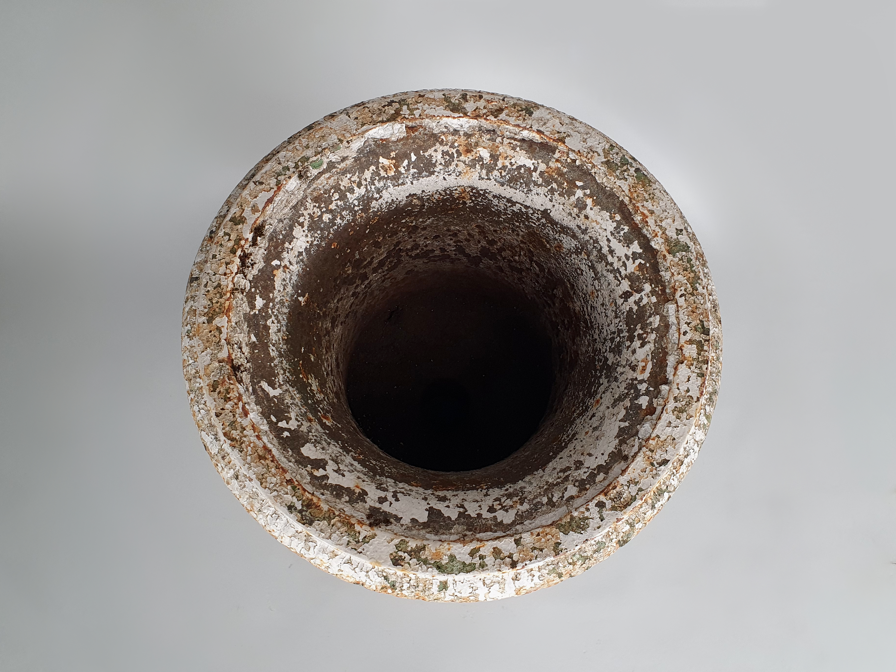 antique Garden Urn big close up rim
