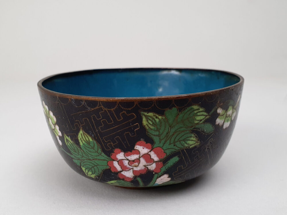 Decorative antique Japanese Cloisonné black Bowl with pretty flowers & turquoise interior