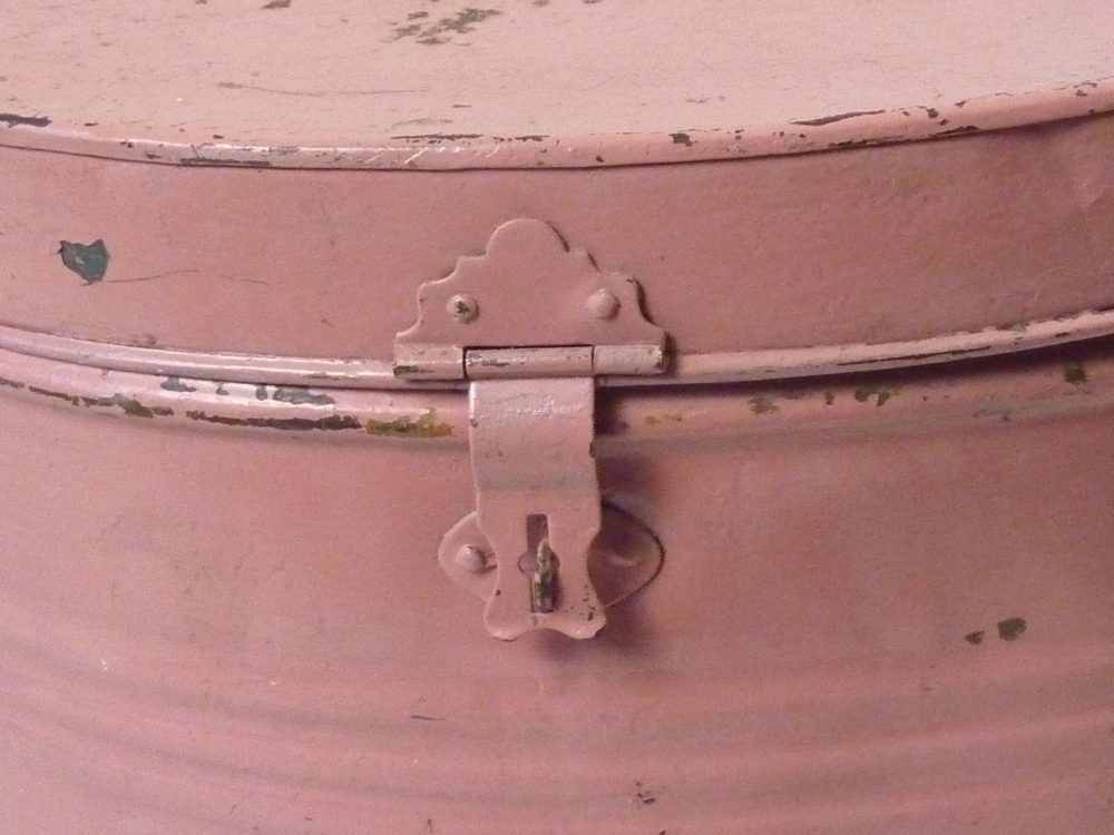 Decorative antique pink metal Hat Box