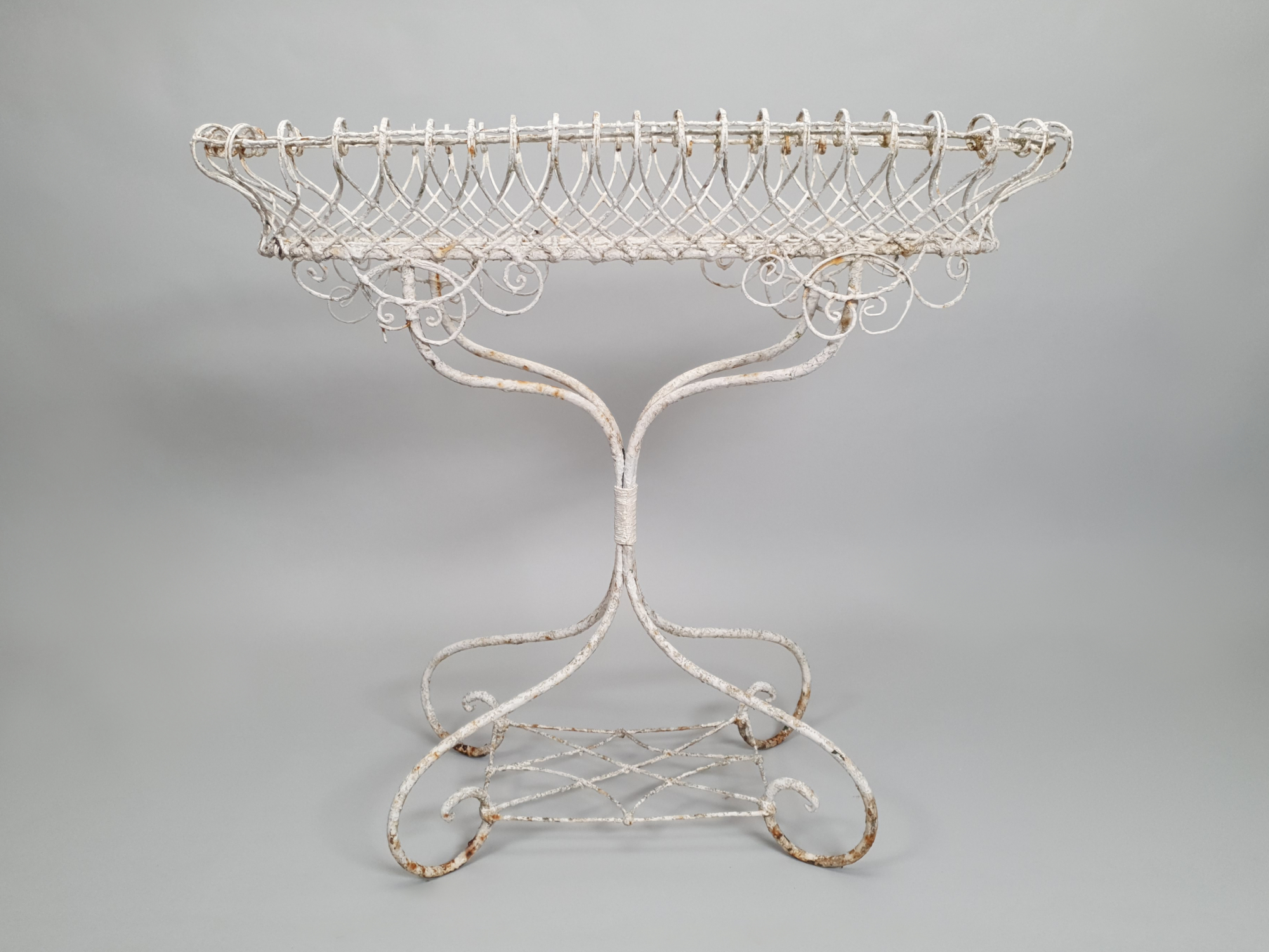 Garden antique wire Plant Stand