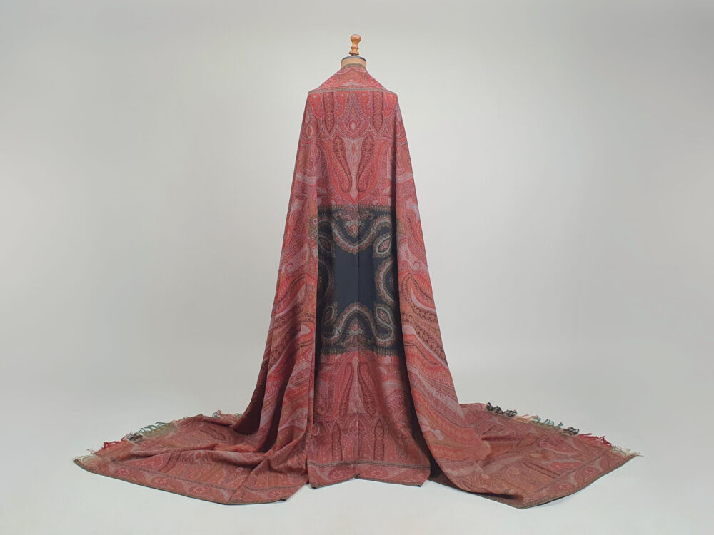 Large antique Victorian Paisley woollen piano Shawl