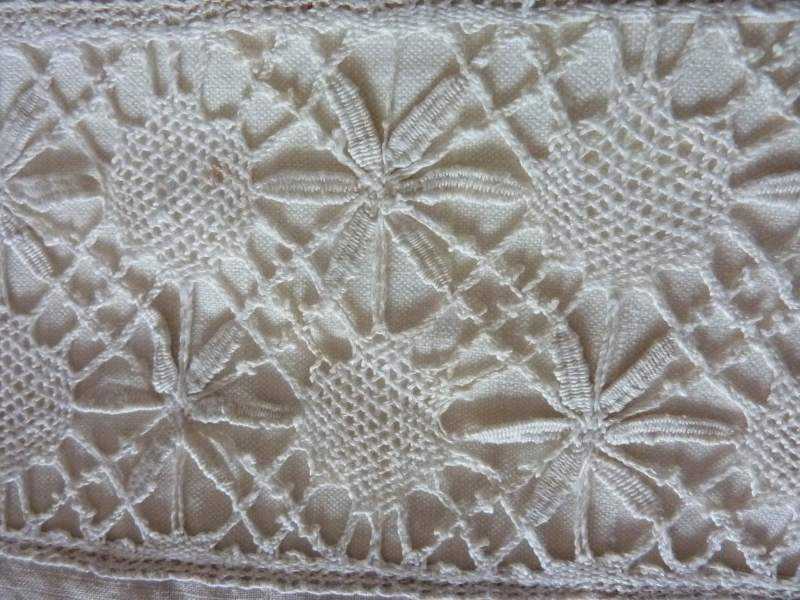 Bed Cover ~ Cotton, Crewel Work