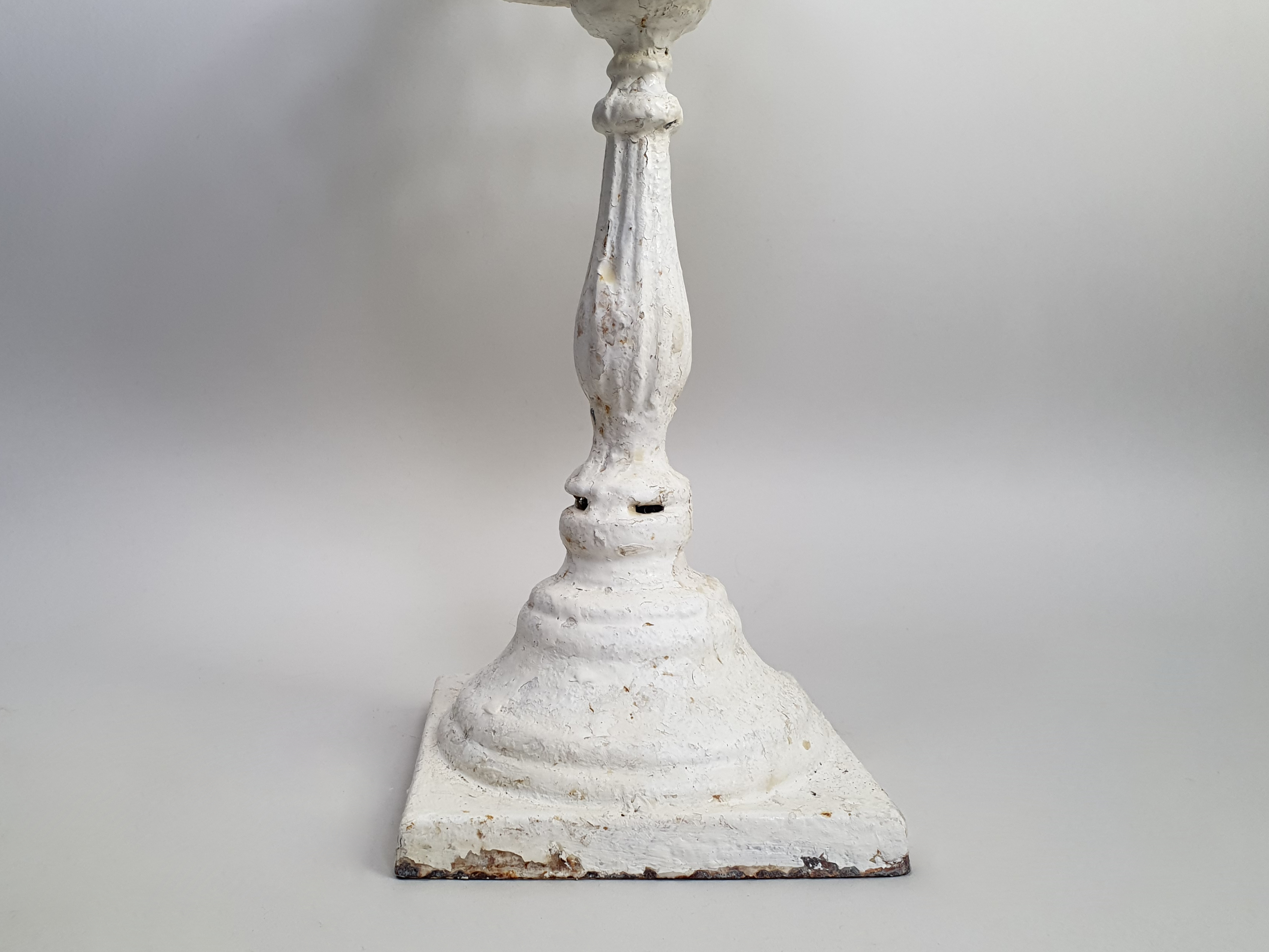antique garden urns base