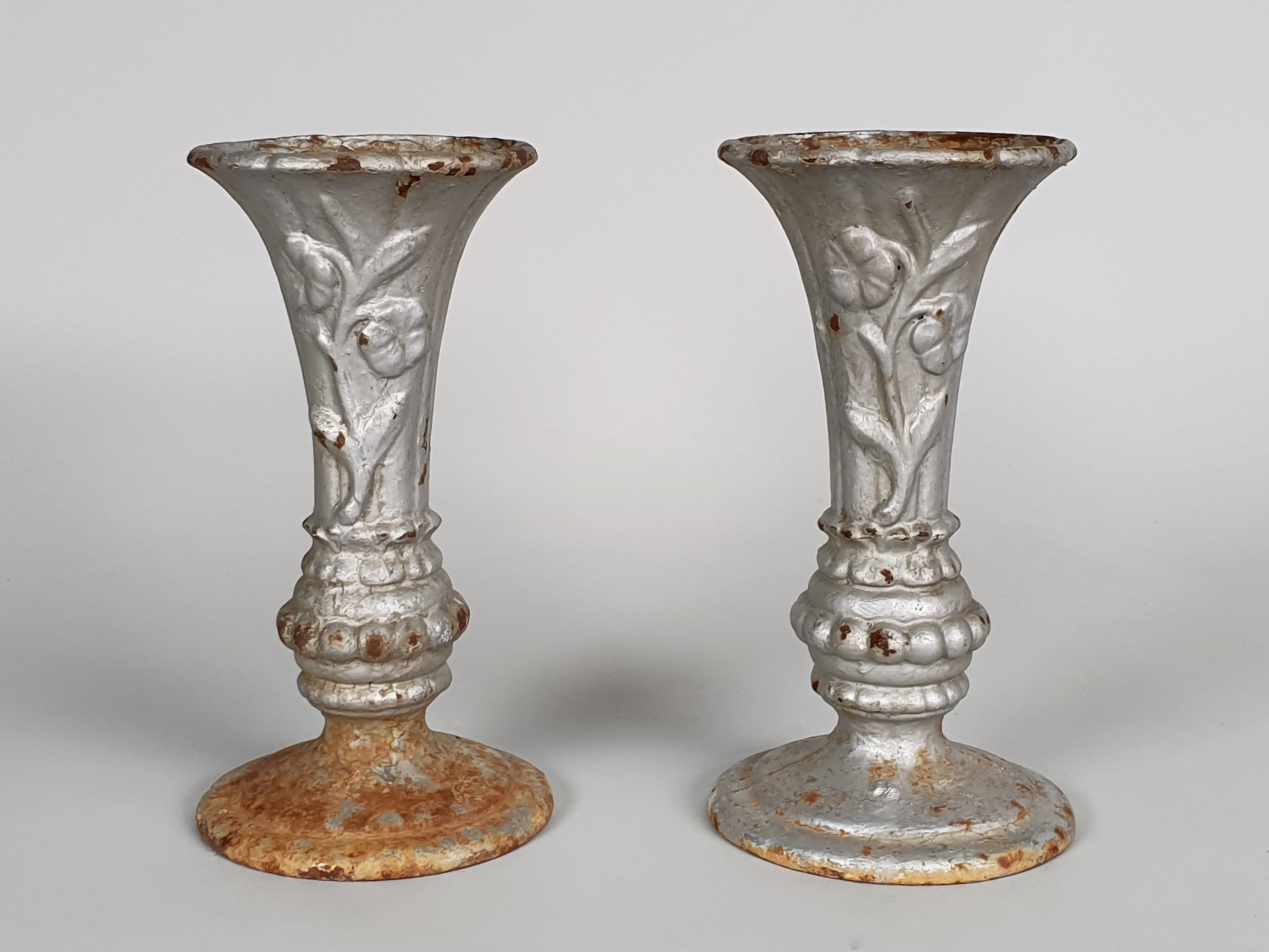 Art Deco cemetery vase front