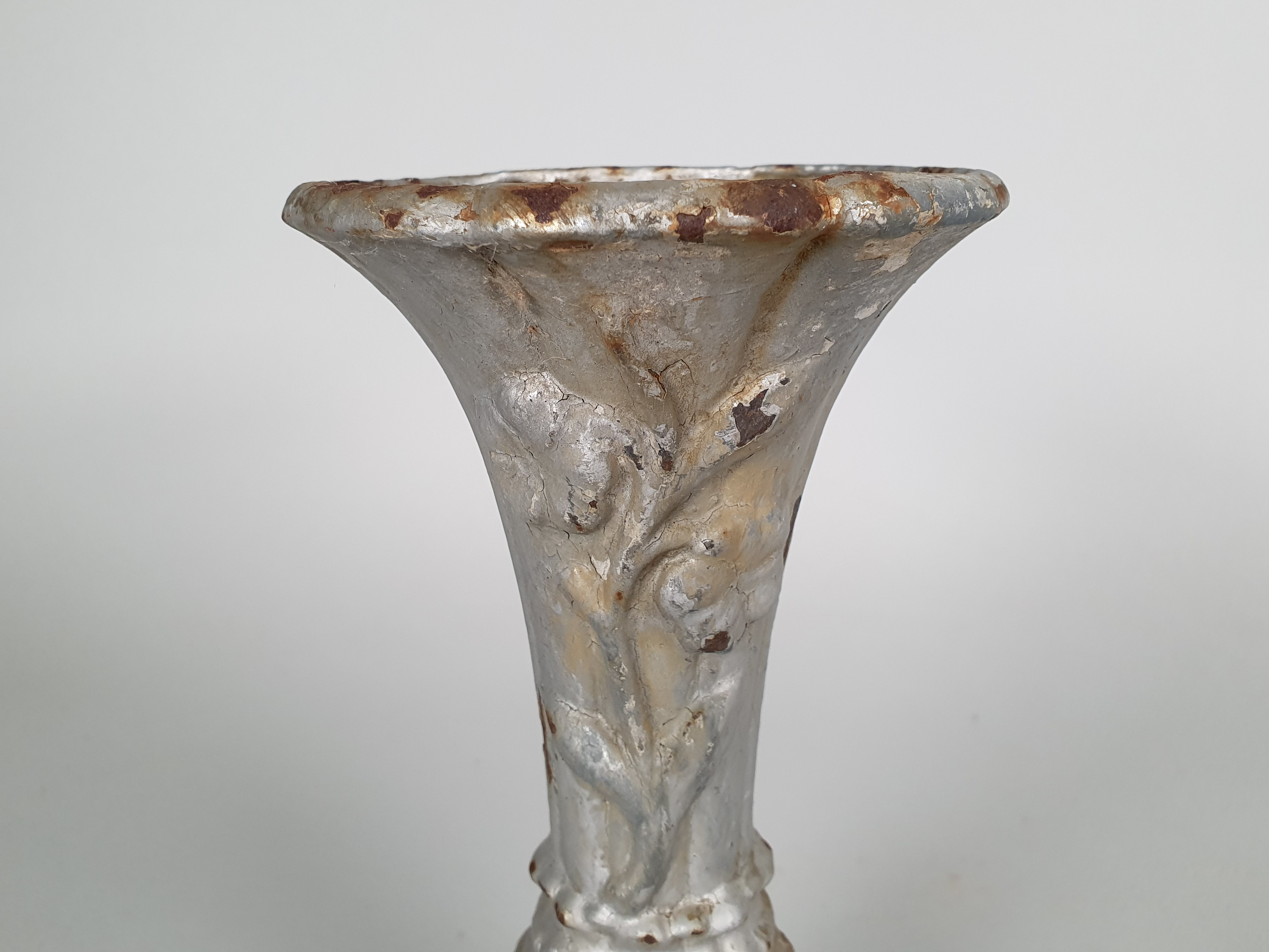 Art Deco cemetery vase close up