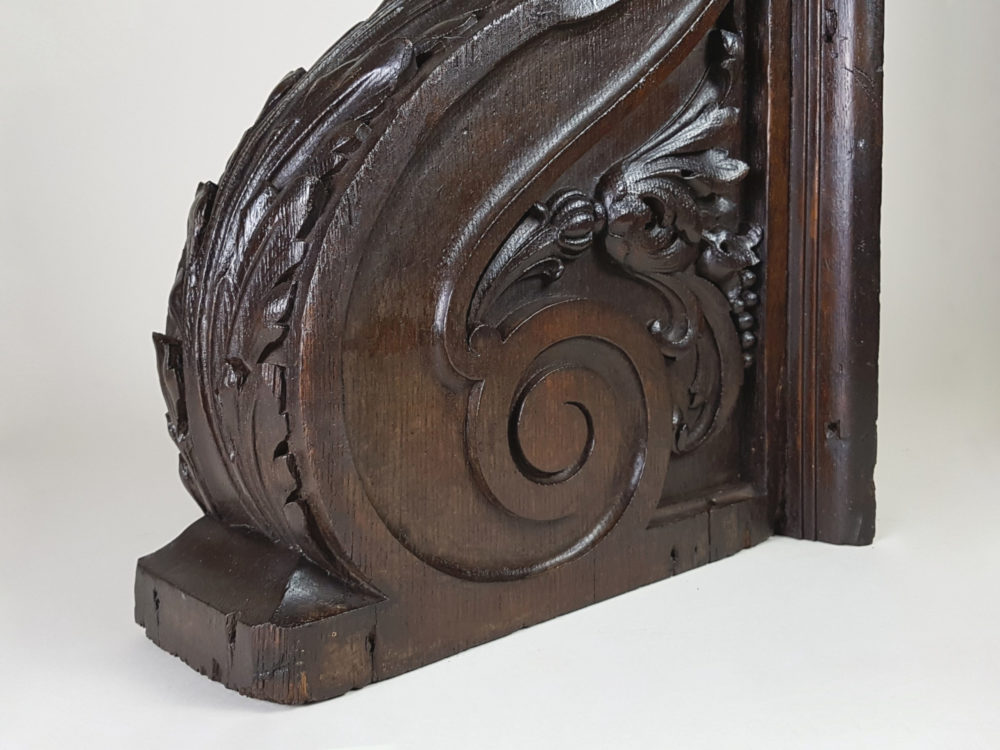 Pair of decorative antique Victorian mahogany carved Corbels