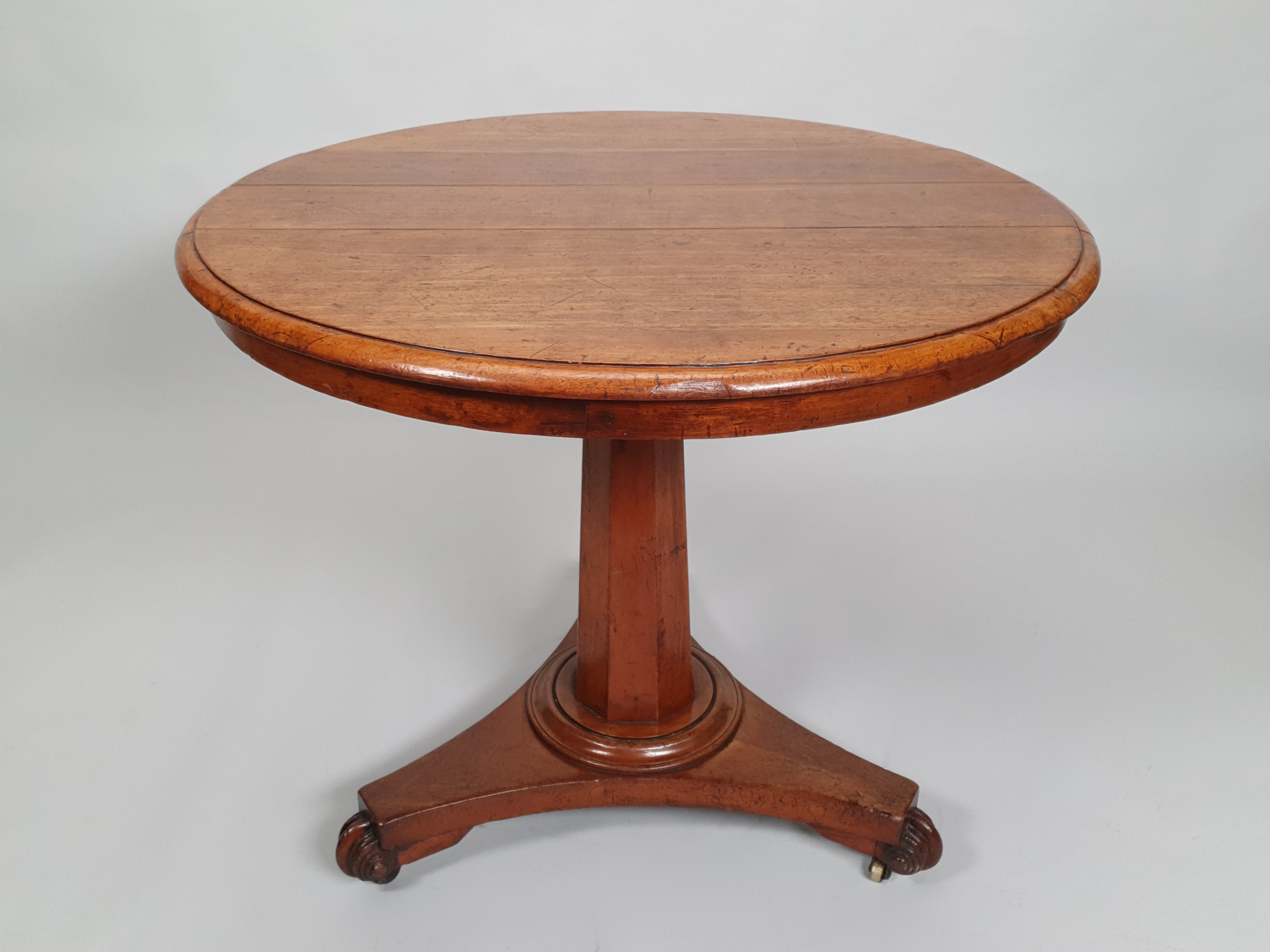 Small antique Victorian tilt top mahogany Table