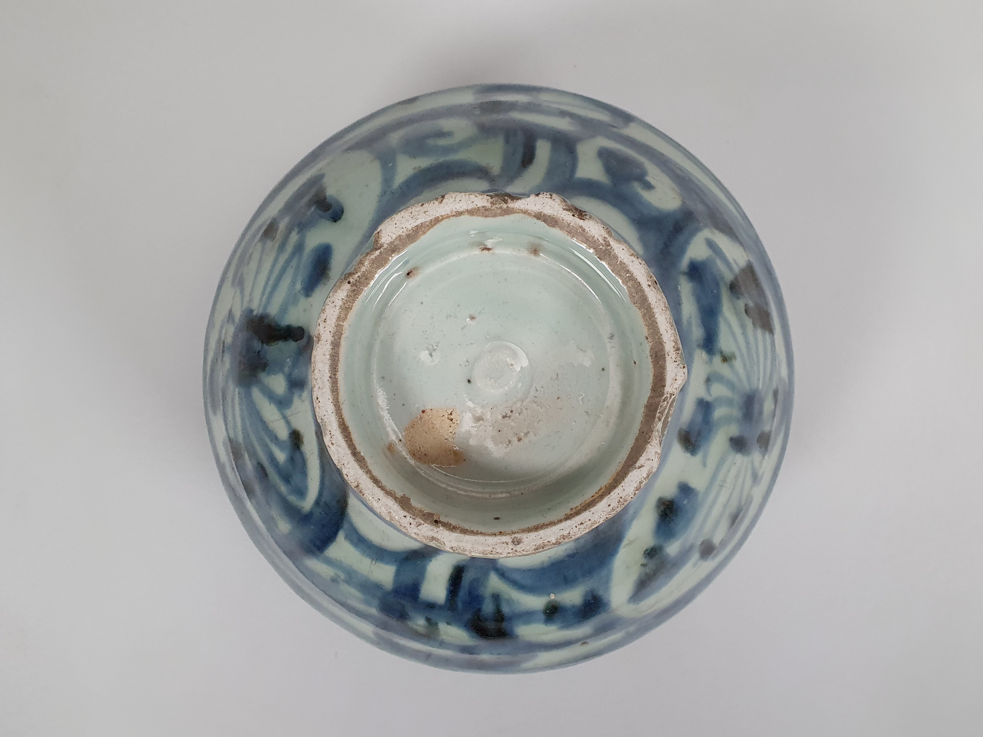 Ming Dynasty Blue and White Vase shot of base