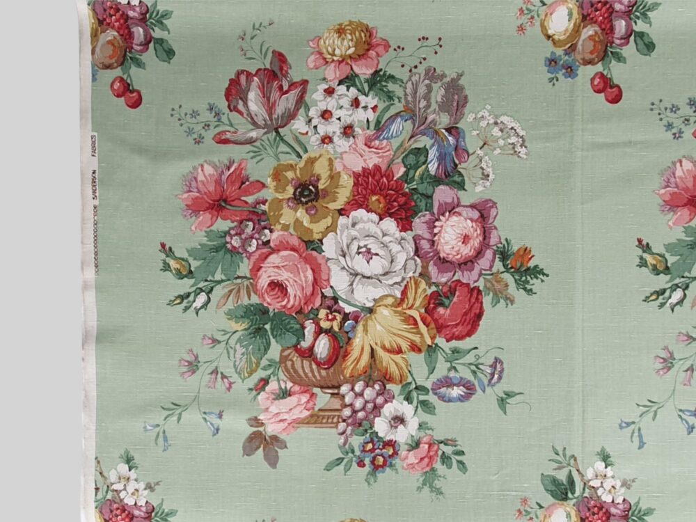 Unused Vintage 1950s Sanderson floral Linen Fabric (3.2 metres)