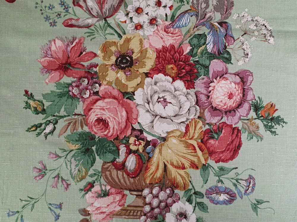 Unused Vintage 1950s Sanderson floral Linen Fabric (3.2 metres)