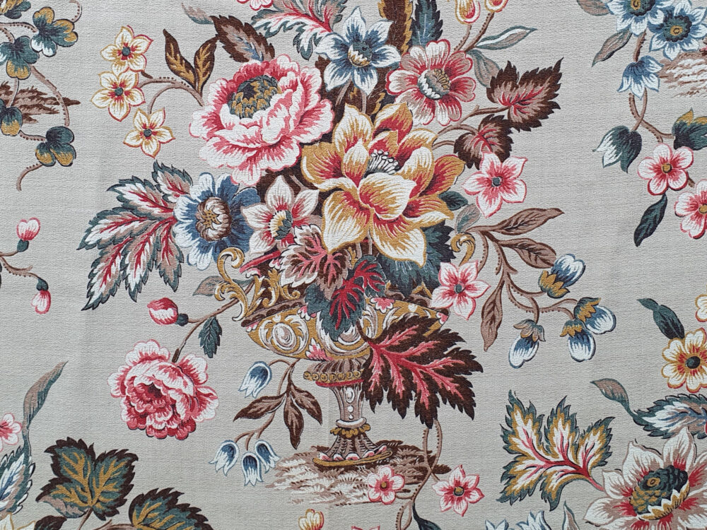 Unused vintage floral Fabric (5 metres)
