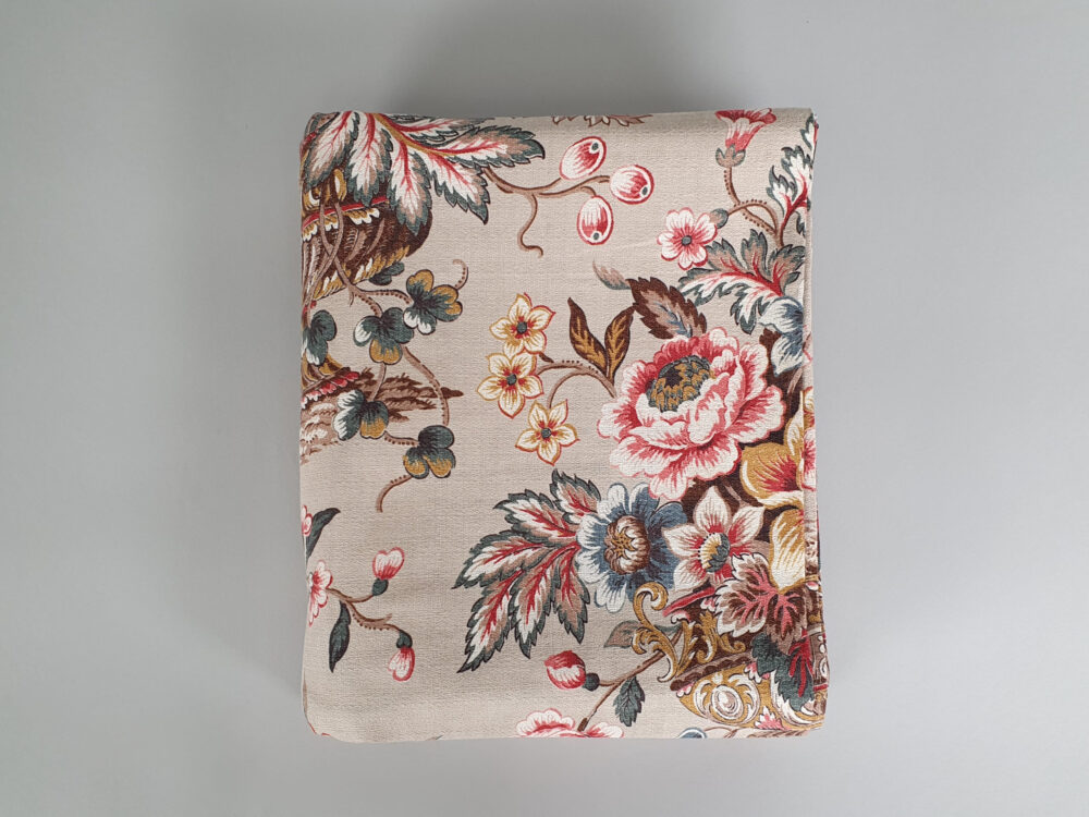 Unused vintage floral Fabric (5 metres)