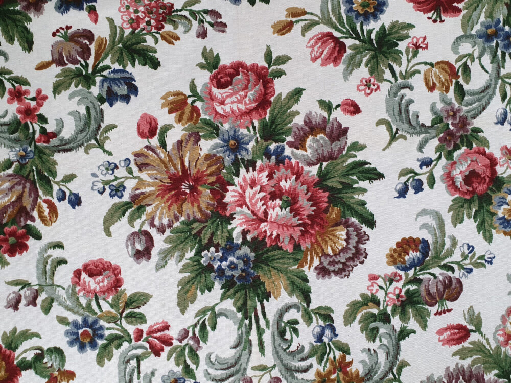 Unused vintage Linen Fabric ( 2.8 metres)