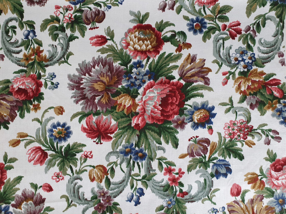 Unused vintage Linen Fabric ( 2.8 metres)